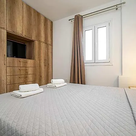 Anius 4*